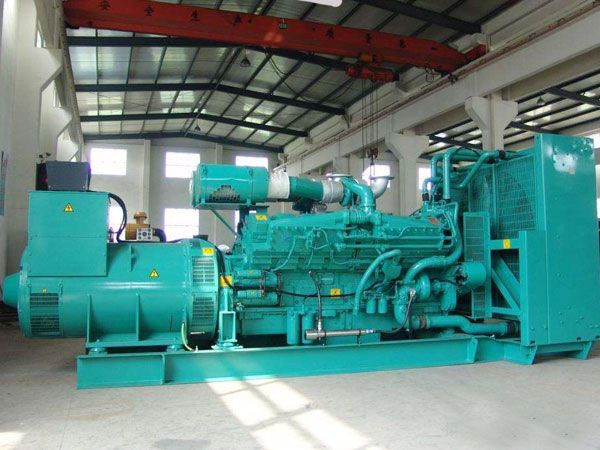 灵寿影响800KW发电机组油耗的因素有哪些？